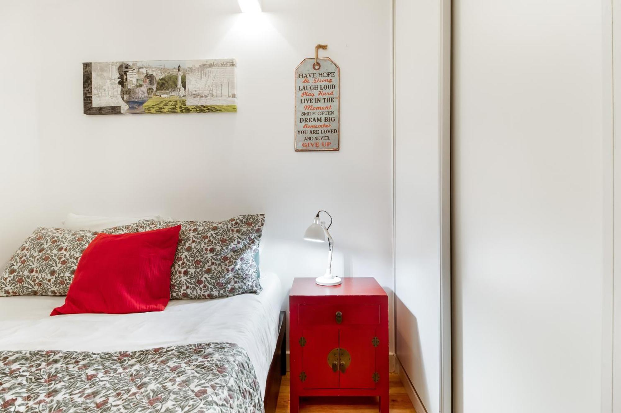 024 B - Cosy Retreat In Madragoa -Lisbon 아파트 외부 사진
